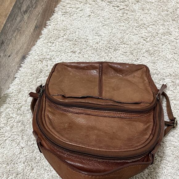 Børn Brown 100% Genuine Leather Rustic Bohemian Vintage-Inspired Mini Backpack - Picture 3 of 8